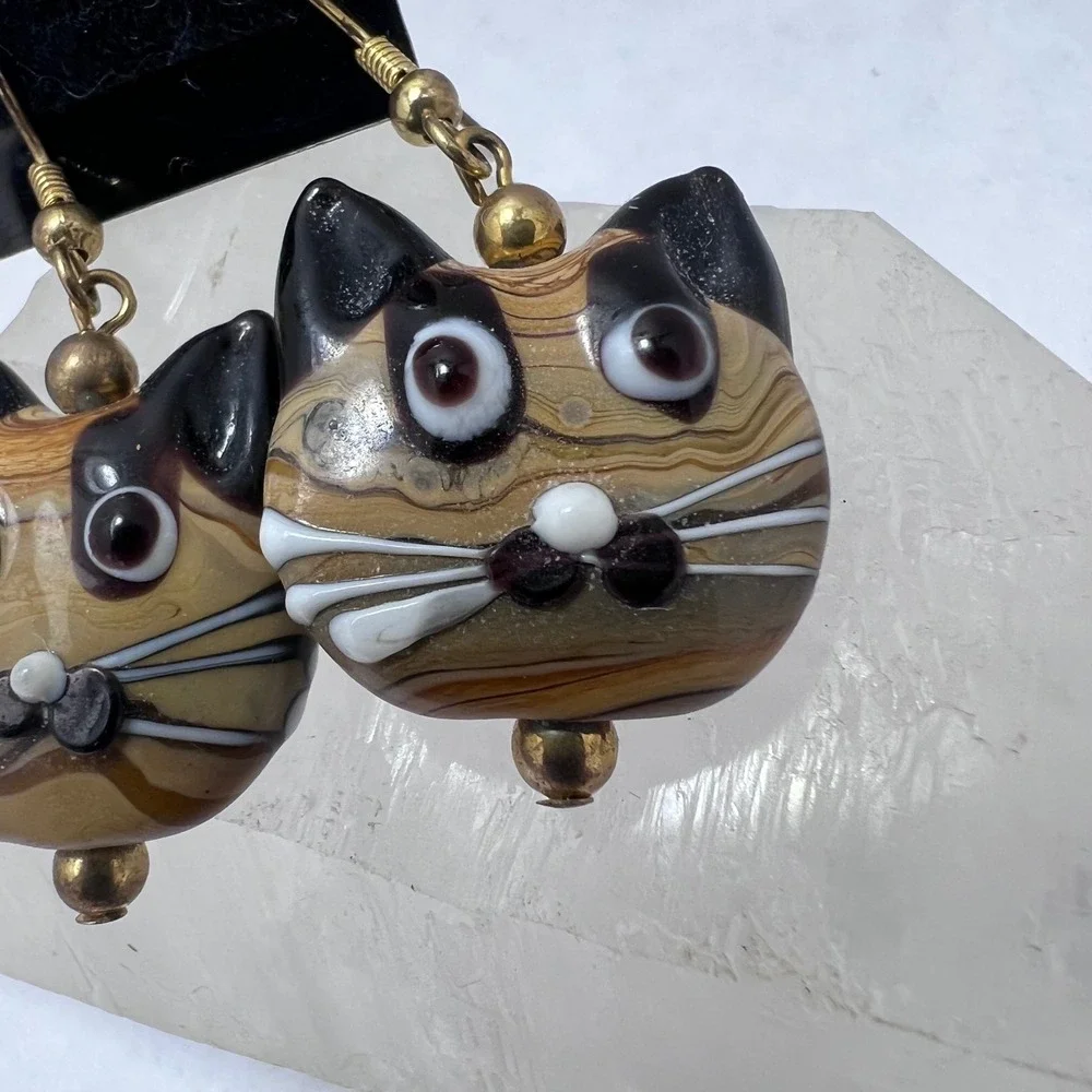 Artisan Lampwork Glass Siamese‎ Cat Earrings Brown Tan Swirl Whimsical Novelty